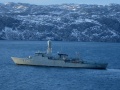 HDMS Triton p vej ud af fjorden